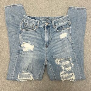 American Eagle Curvy Stretch Ripped Mom Jeans Size 2